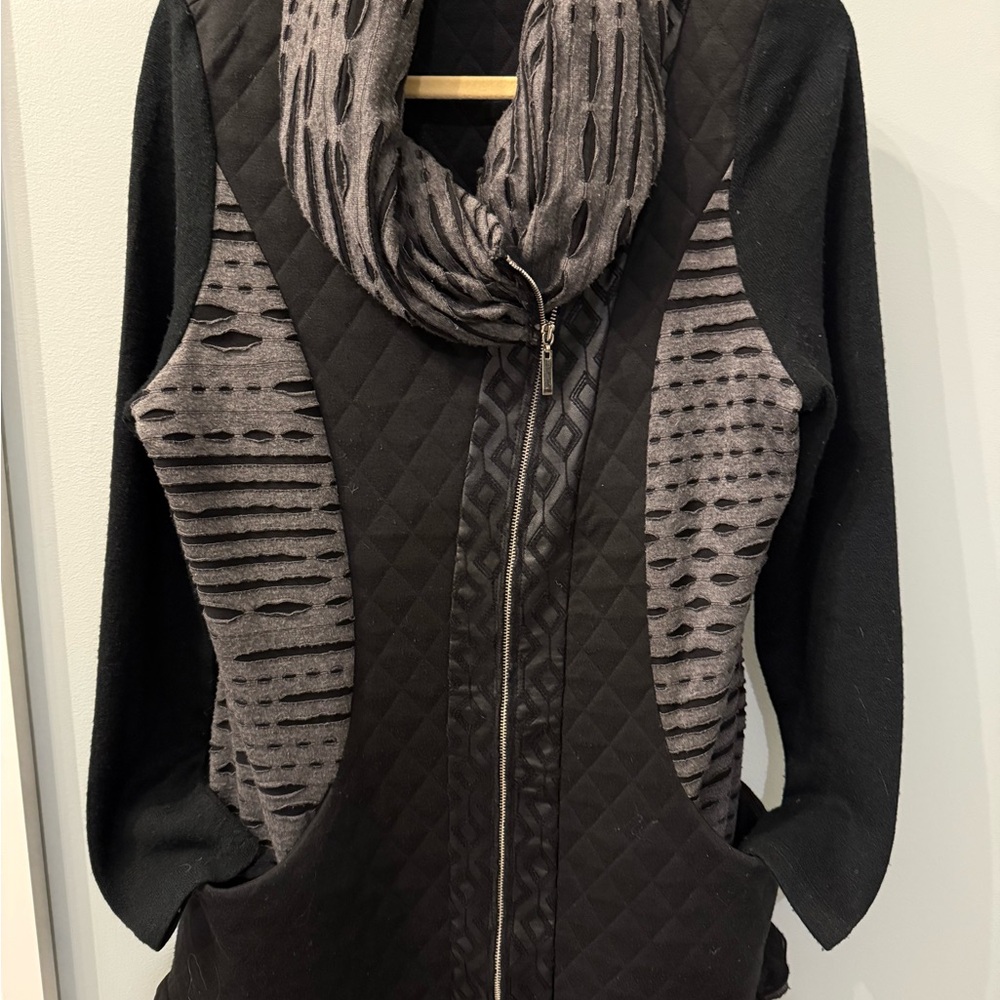 Black and Gray Women's Sweater